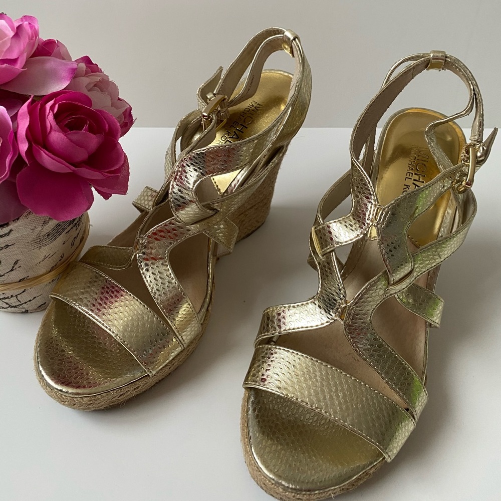 Michael Kors wedge sandal 7.5